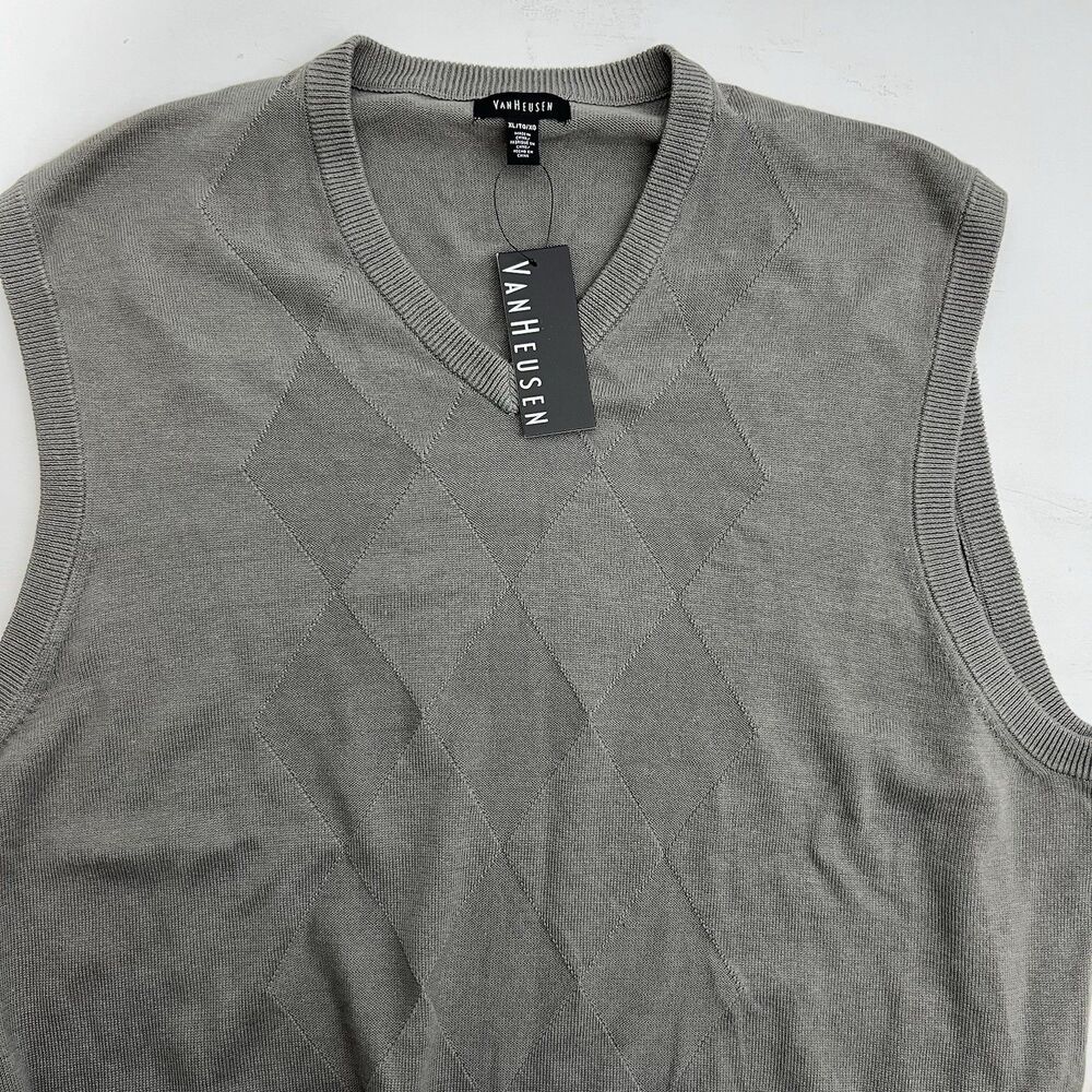 VanHeusen Sweater Vest Mens XL Argyle Gray Knit Classic Preppy NWT